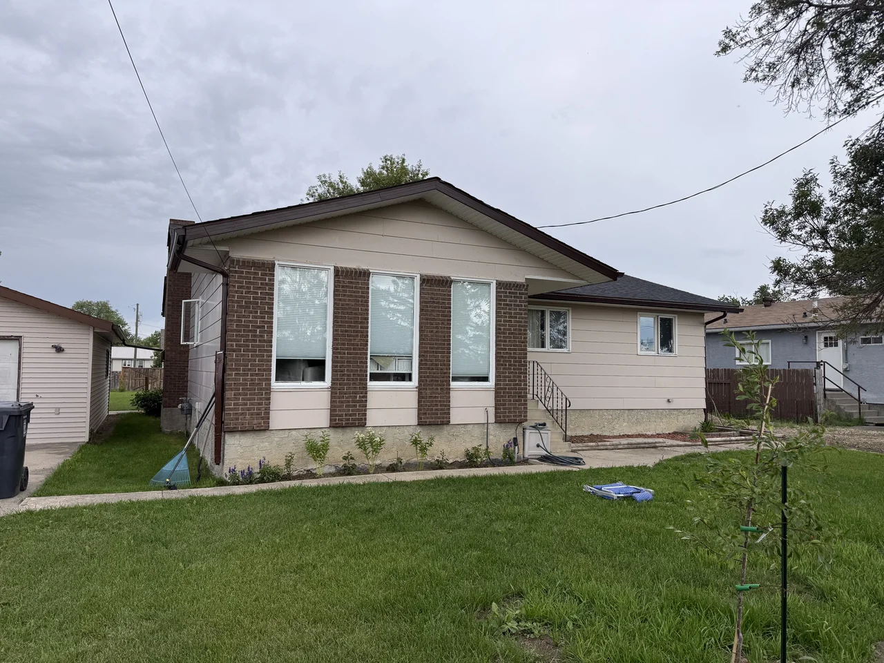 Case Study 1970s Home Full Window Replacement Lethbridge